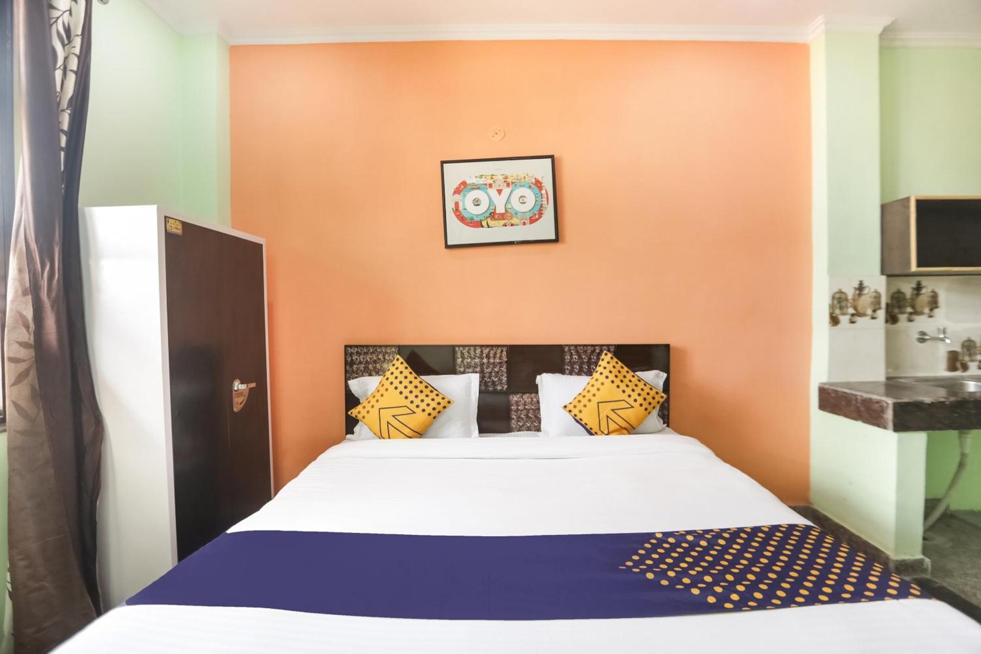 Spot On Main View Guest House Near Leisure Valley Park Gurgaon Exterior photo